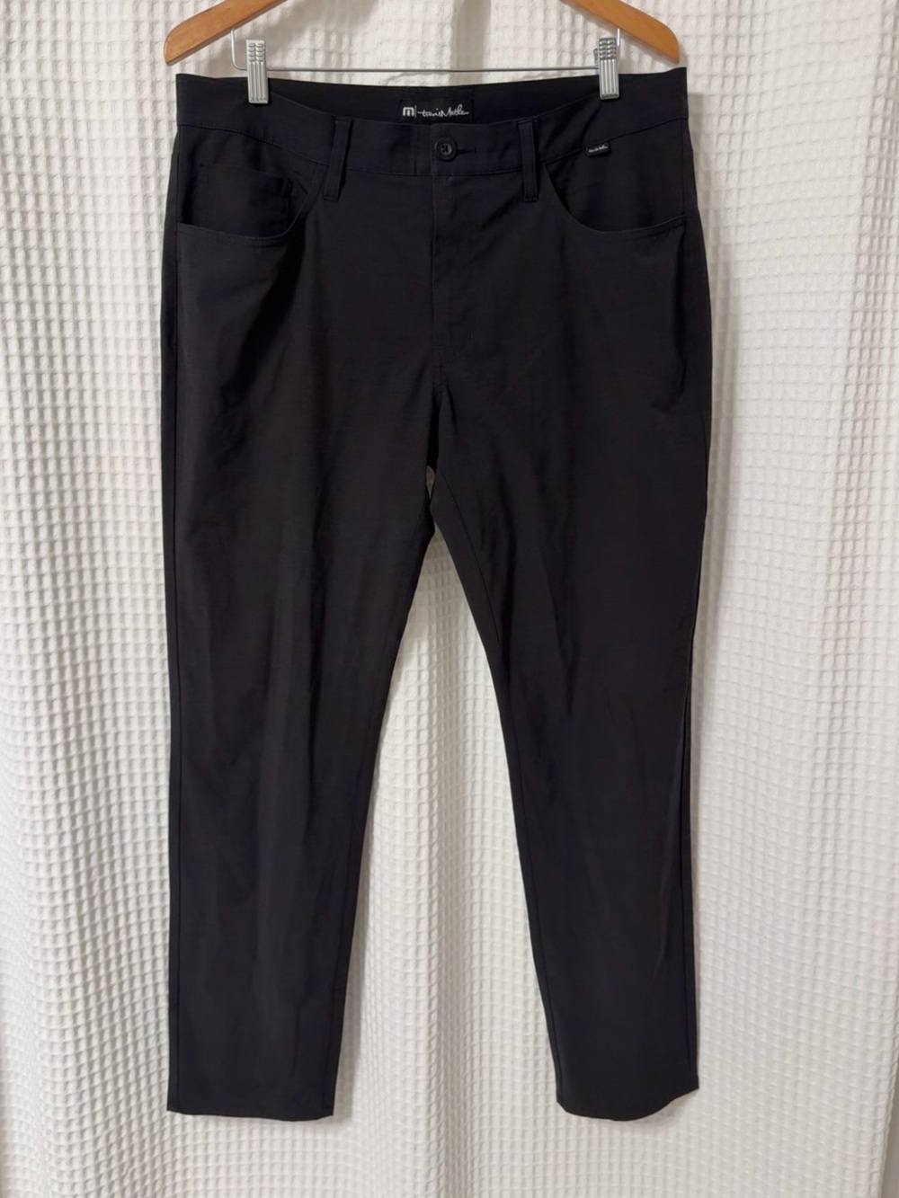 TravisMathew Beckladdium Straight Leg Performance Pants | Black | Size 35